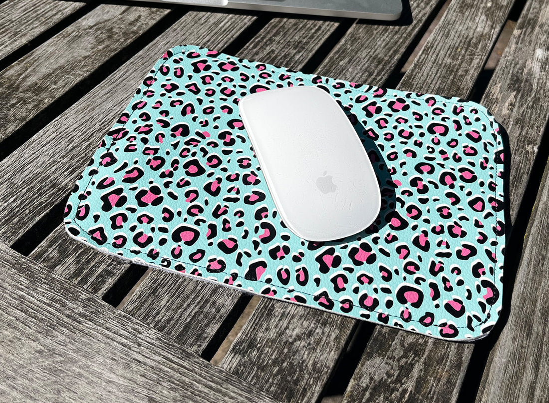 Kostenlose Nähanleitung und Schnittmuster für ein Mousepad aus Kunstleder