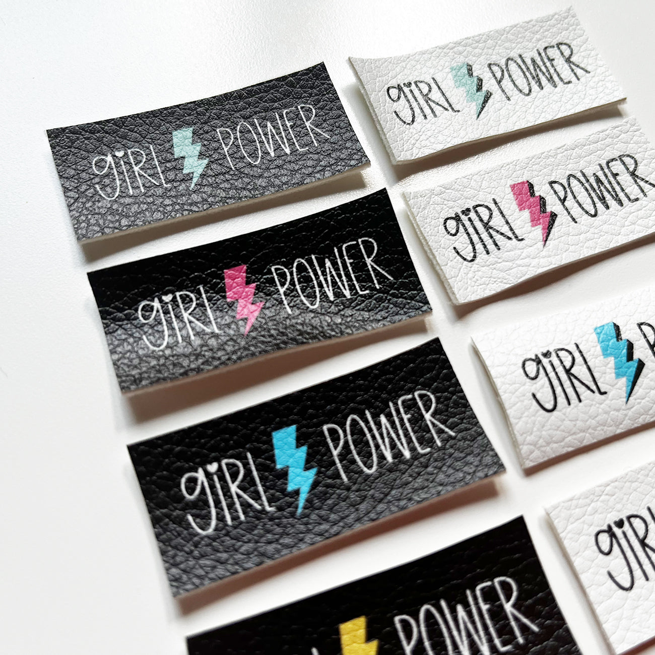 Aufnäher / Badges / Patches "Girl Power Black & White" (8er Set)