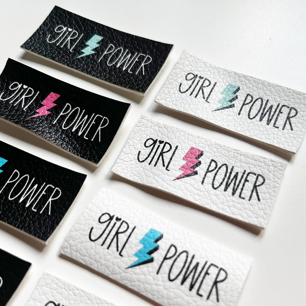 Aufnäher / Badges / Patches "Girl Power Black & White" (8er Set)
