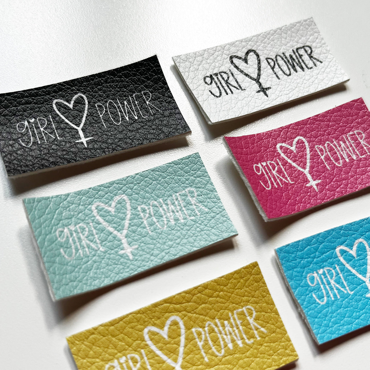 Aufnäher / Badges / Patches "Girl Power Colors" (6er Set)
