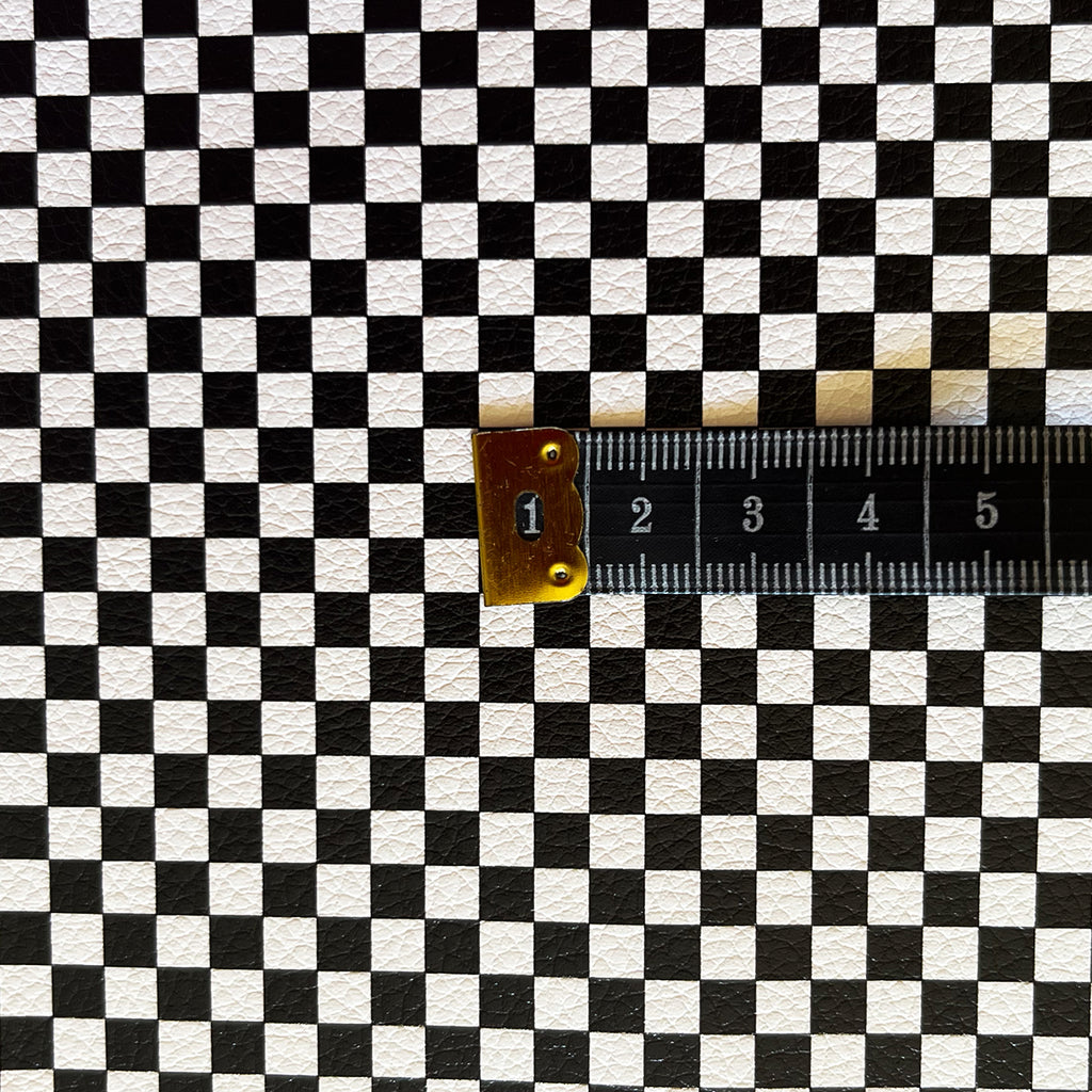 Kunstleder „Checked Black & White“ – veganes PU Kunstleder 45cm x 135 cm