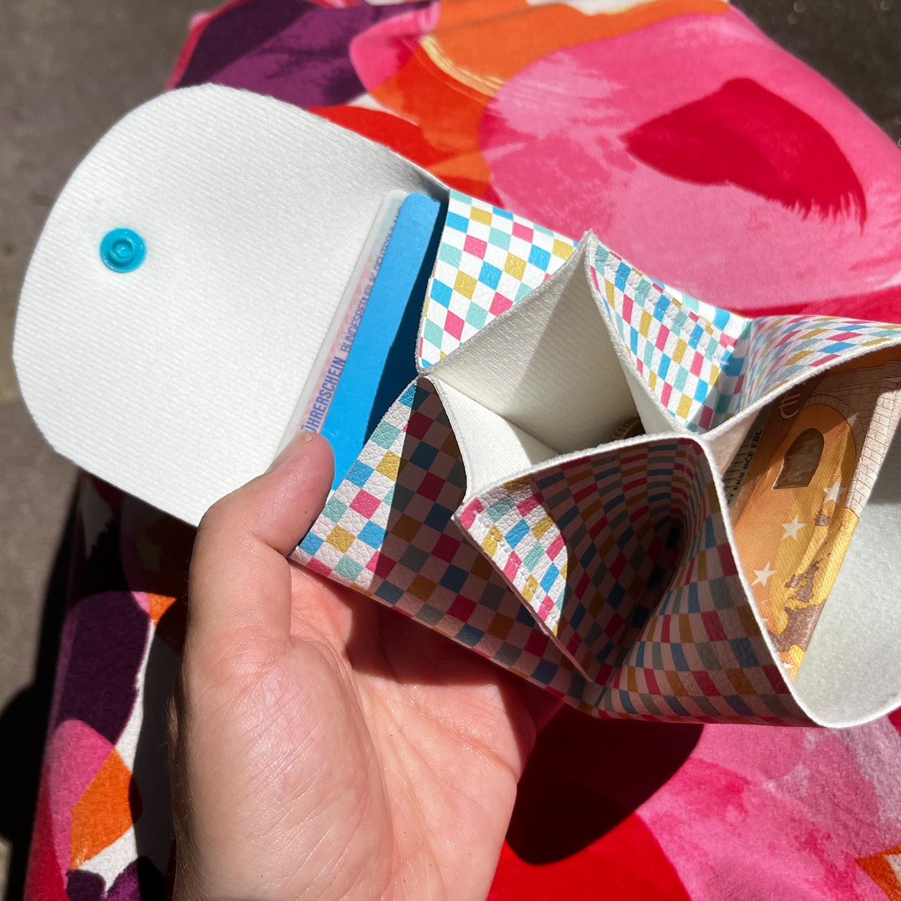 Pixie Wallet "Checked Colors" - Geldbörse aus veganem Kunstleder