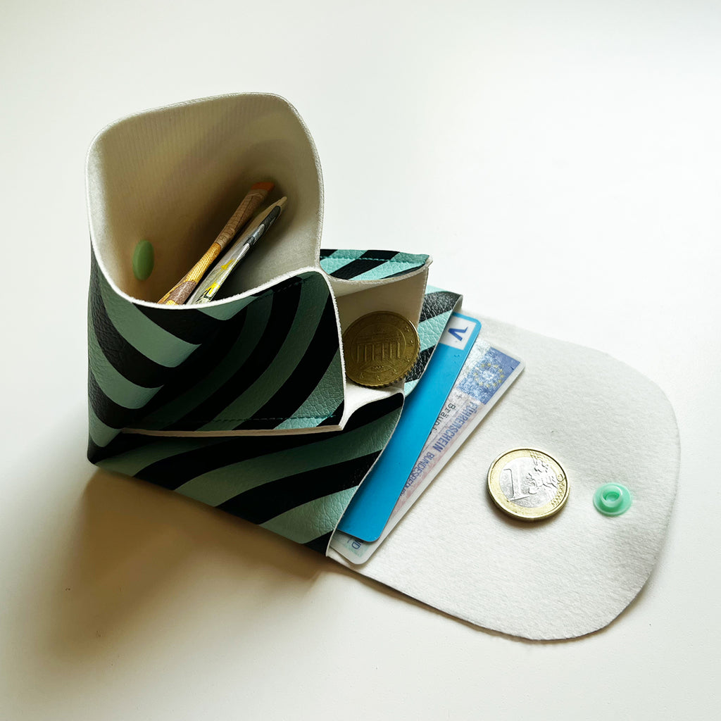Pixie Wallet "Stripes Black Mint" - Geldbörse aus veganem Kunstleder
