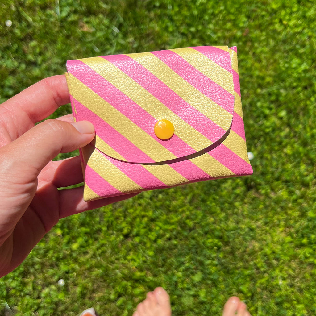 Kunstleder „Stripes Pink & Yellow“ – veganes PU Kunstleder 45cm x 135 cm