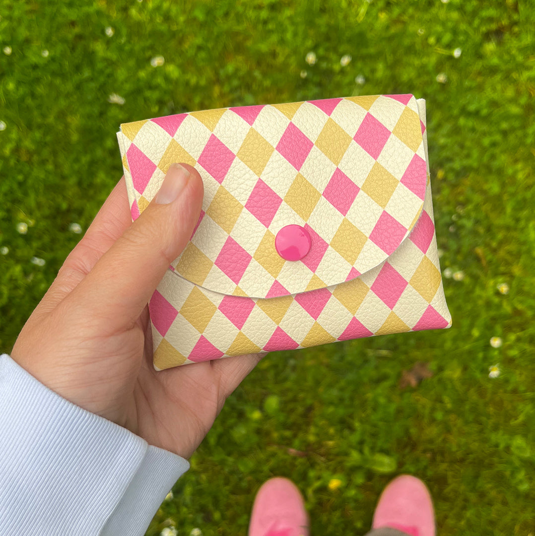Pixie Wallet "Harlekin Pink Yellow" - Geldbörse aus veganem Kunstleder