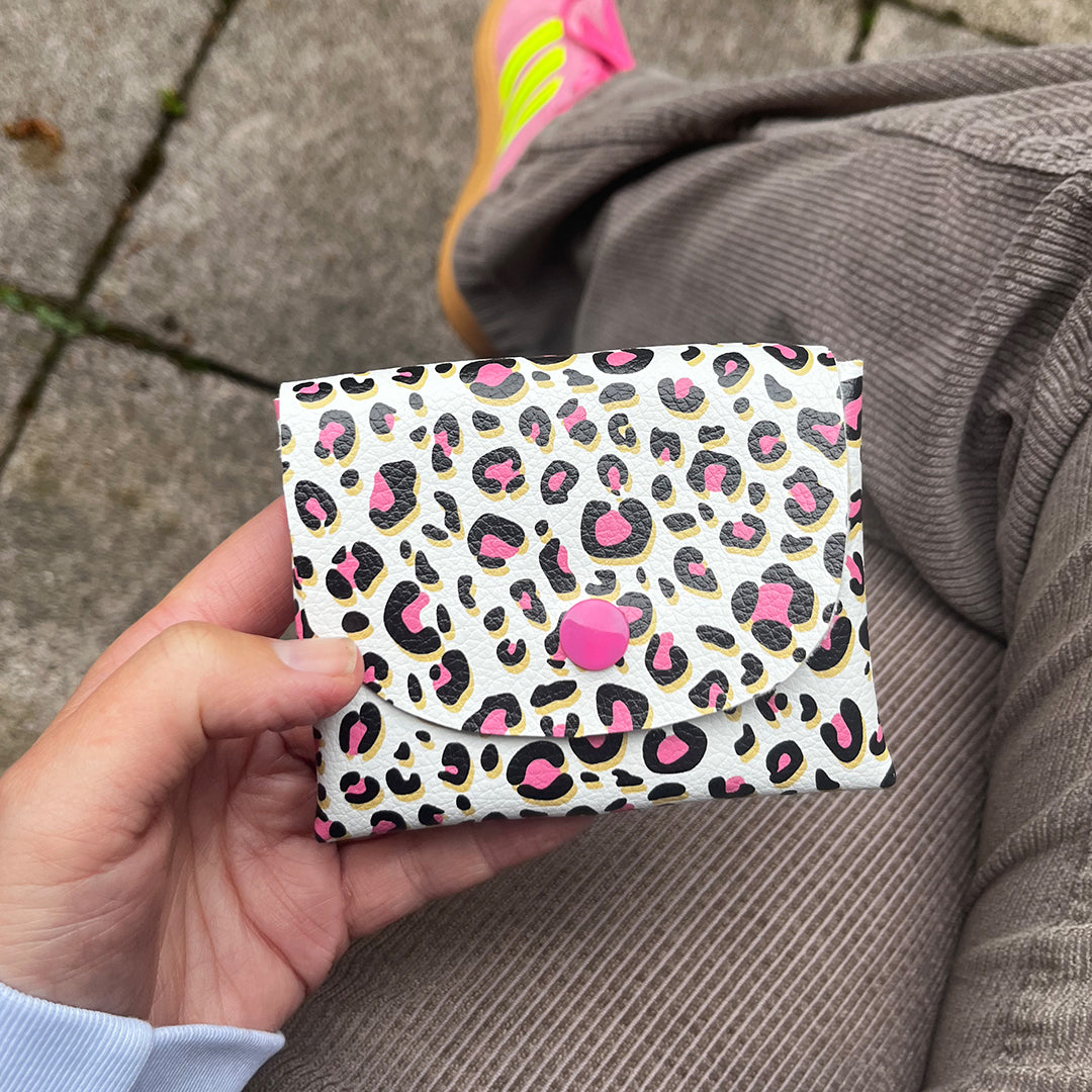 Pixie Wallet "Leo Weiß" - Geldbörse aus veganem Kunstleder