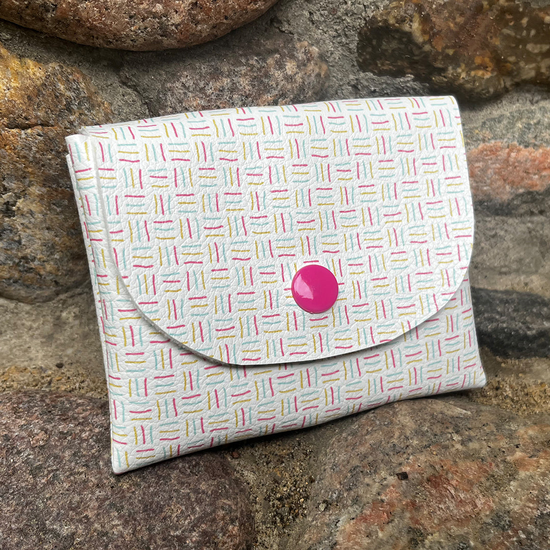 Pixie Wallet "Lines" - Geldbörse aus veganem Kunstleder