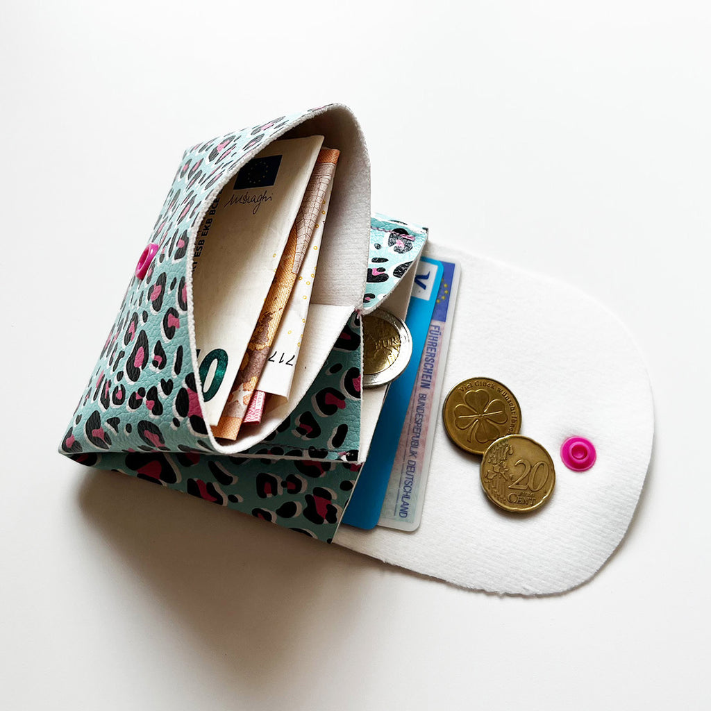 Pixie Wallet "Leo Mint" - Geldbörse aus veganem Kunstleder