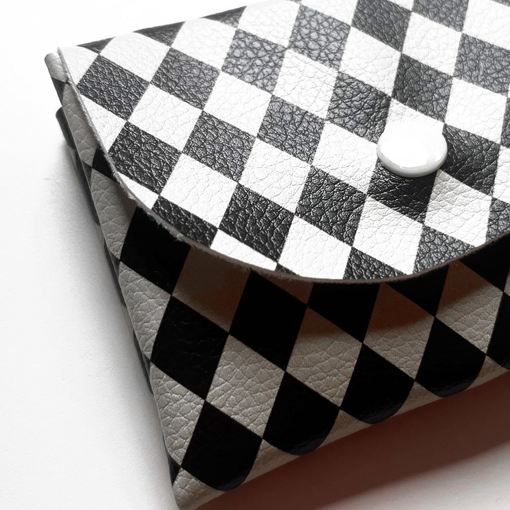 Pixie Wallet "Harlekin Black & White" - Geldbörse aus veganem Kunstleder