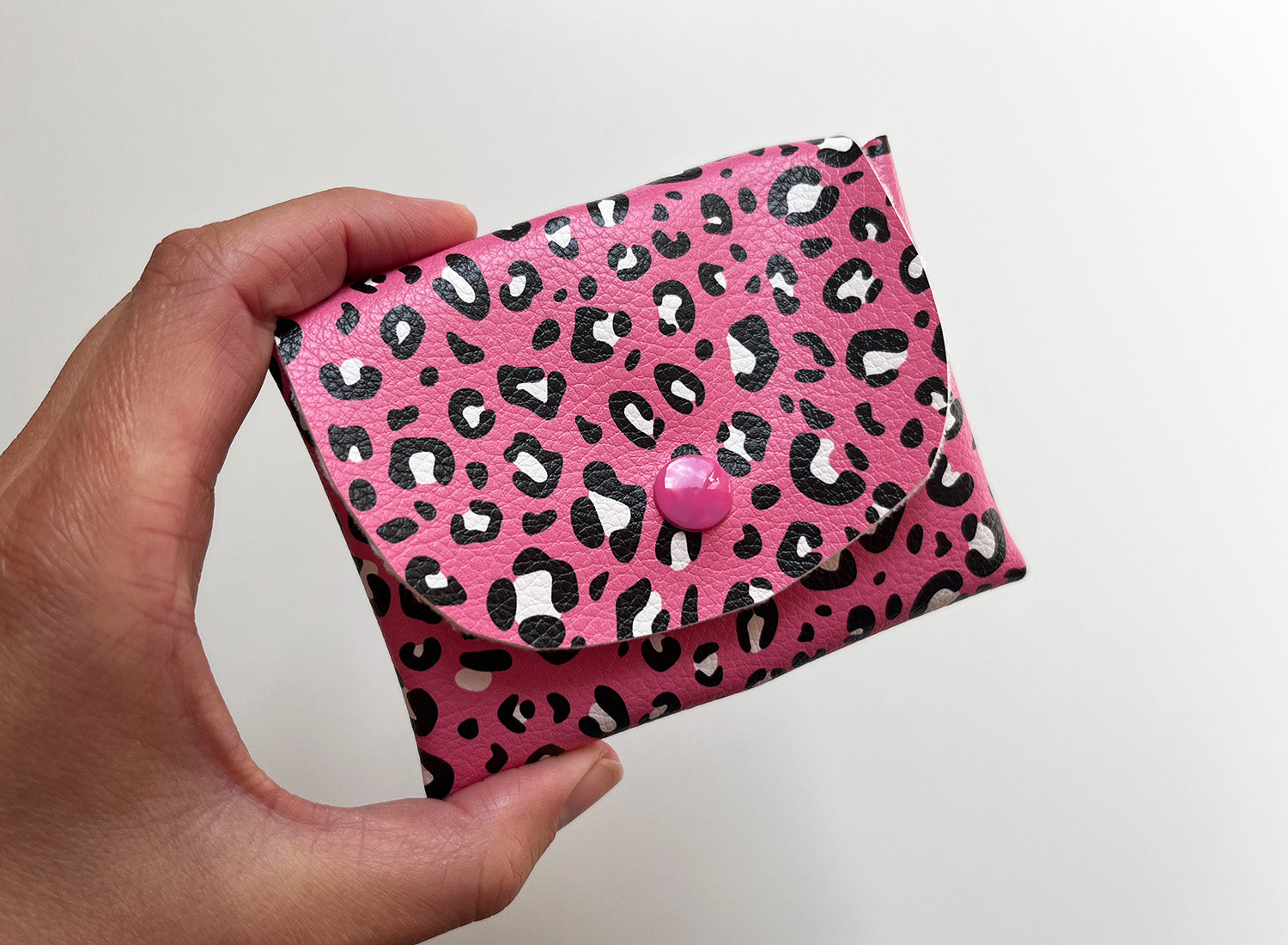 Pixie Wallet "Leo Pink" - Geldbörse aus veganem Kunstleder